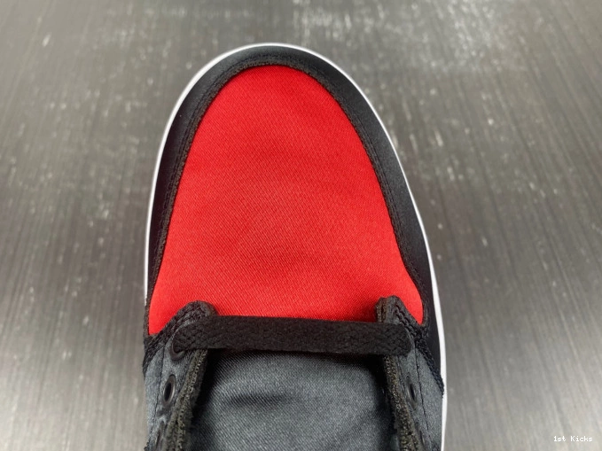 1 Air OG FD4810-061 Satin High WMNS Bred Jordan 0530